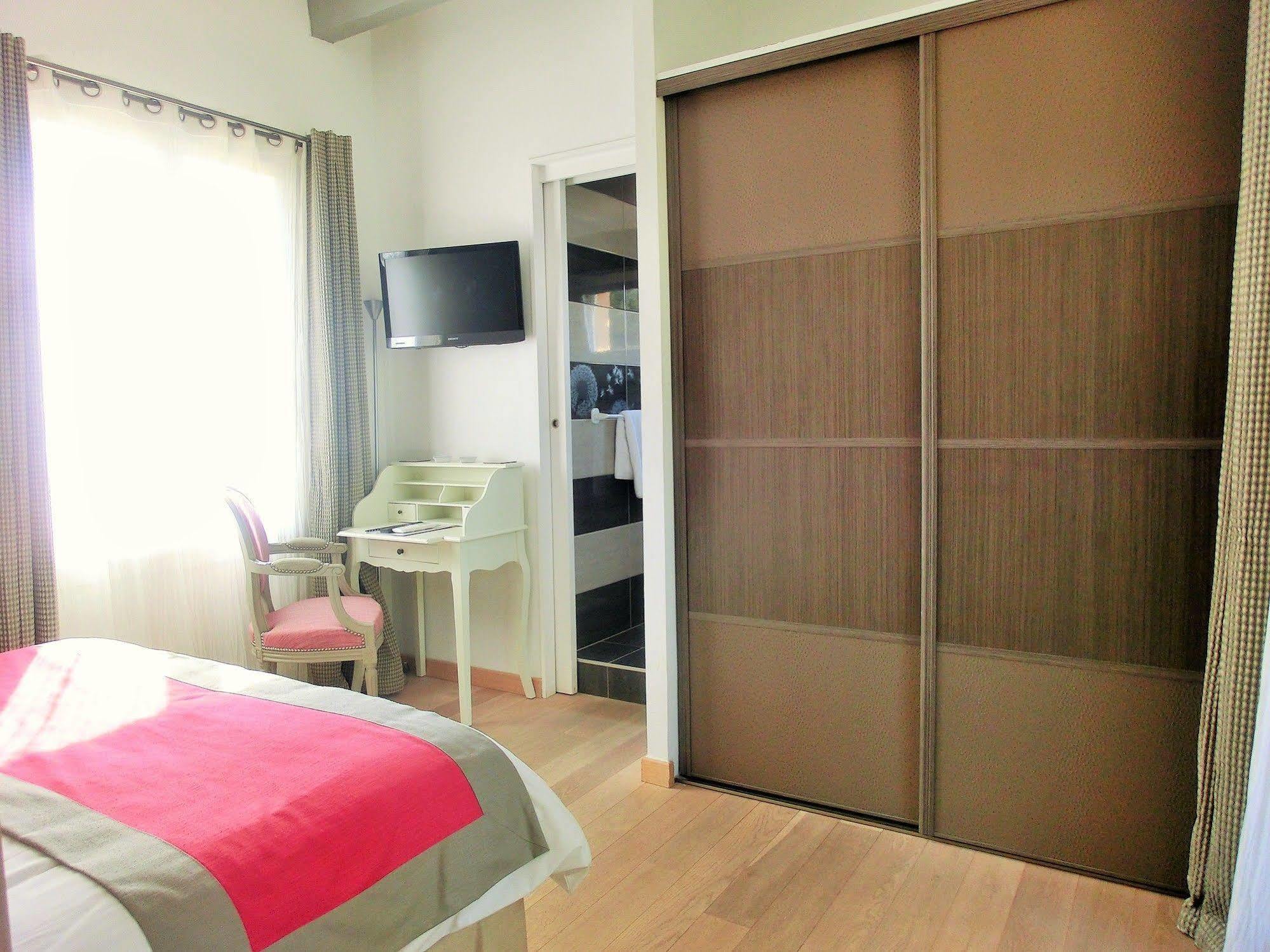 Azur Golf Bed & Breakfast Bandol